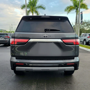 รถยนต์โตโยต้า เซคัวญ่า TRD Pro SUV มือสอง พวงมาลัยซ้าย ไฟหน้า LED หลังคาพาโนรามา จอสัมผัส - Product Image 2