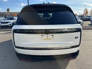Land Rover Range Rover P400 SE 2023 - Product Image 4