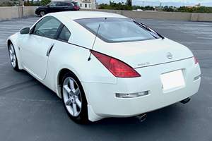 Nissan 350Z Coupé AWD Premier Plus 2003 Usado en Buen Estado, Sin Accidentes, Volante a la Izquierda/Derecha - Product Image 3