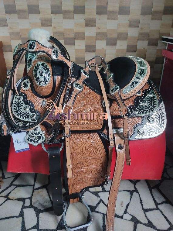 สีน้ำตาล