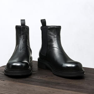 Botas de Piel de Oveja Marrón de Lujo por Encima de la Rodilla con Superficie Impermeable y Forro Antideslizante para Clima Frío y Uso Formal - Product Image 2