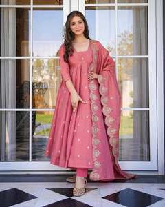 Conjunto de Anarkali Kurti & Dupatta listo para usar Estilo indio pakistaní con bordado de secuencia Costura completa para fiesta - Product Image 3