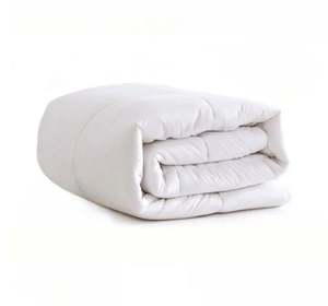 Courtepointes douillettes et confortables à vendre transformant les lits d'hôpital en espaces chauds et apaisants - Product Image 6