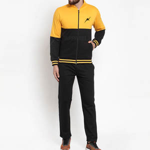 Ropa Deportiva Ecológica, Transpirable y sin Costuras, Personalizada OEM para Hombre, Conjuntos Deportivos para Equipos con Opción de Tallas Grandes - Product Image 1