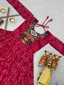 Creación está lanzando Navratri especial Gamathi vestido de trabajo vestido de tela Foux Georgette bordado de trabajo - Product Image 6