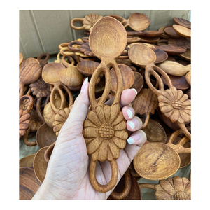 Cuillère en bois pour servir et décoration de Noël-Cuillères en bois Ustensiles de cuisine Ensembles de vaisselle Décor à livraison rapide - Product Image 1