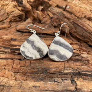 Pendientes de calcita cebra hechos a mano con plata de ley 925, joyería de moda única, regalo para mujeres y hombres - Product Image 1