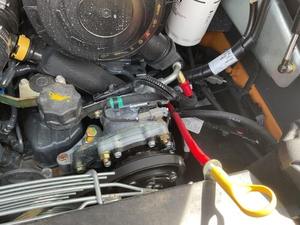 2025 SV280B Skid Steer Loader Bonne affaire sur chargeur frontal sur roues avec moteur central et composants de roulement - Product Image 2