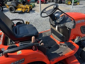 Utilisé pour la tondeuse à gazon BX2360, tracteur à conducteur marchant, moteur diesel 24 CV, transmission à engrenages 2 roues motrices, équipement compact pour la ferme et le jardin - Product Image 4