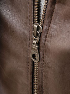 Veste en cuir à motif solide Vintage de haute qualité pour hommes XL col montant fermeture éclair hiver Style de rue teint en gros - Product Image 5