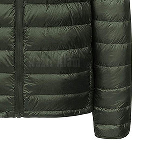 Blouson matelassé thermique pour homme – Vêtement d'extérieur tendance pour l'hiver – Blouson matelassé signature pour homme - Product Image 4