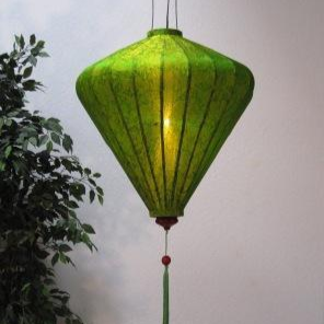 Linterna colgante en forma de diamante Hoi An, linterna de seda de bambú hecha a mano de Vietnam para restaurante, hogar y estilo de eventos - Product Image 4