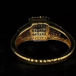 Anillo Hip Hop de diamante cultivado en laboratorio personalizado con alta demanda con anillo de campeonato de oro amarillo de 14K para unisex - Product Image 4