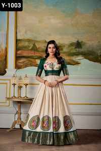 Vêtements ethniques indiens en soie Dola lourde avec imprimé Kalamkari avec tissage Zari Broder prêt à porter robes Anarkali pour femmes - Product Image 3