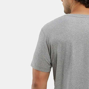 Nouveau T-shirt pour homme à col en V, couleur unie, manches courtes, vente en gros, T-shirts pour homme à col en V, manches courtes, 100% coton, vierge - Product Image 6