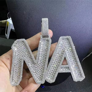 Colgante de diamante de moissanita de calidad superior con diseño elegante, brillo fuerte y aspecto elegante, perfecto para el uso diario y el uso de regalos - Product Image 1