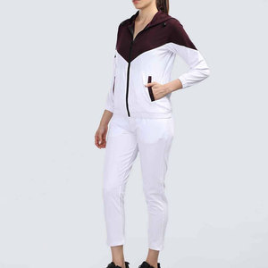 Services OEM, survêtements d'hiver pour femmes personnalisables, à capuche, unis, 100% coton, respirants, en polaire - Product Image 3