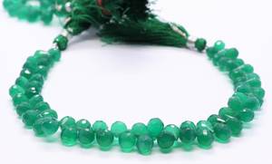 Cuentas de ónix verde natural facetadas en forma de lágrima de 5x7-6x8 mm, cuentas sueltas de ónix verde, cuentas de ónix verde para la fabricación de joyería. - Product Image 3