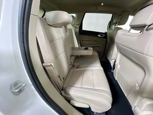 2022 JE GR CHE-ROKEE 4WD BAJO KILOMETRAJE AUTOMÁTICO LAREDO E SUV CROSSOVER - Product Image 3