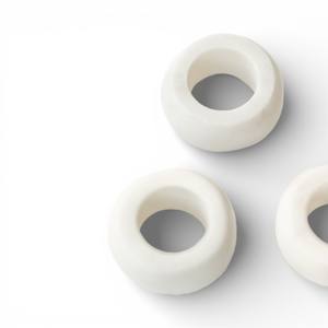 Anneau de serviette en marbre blanc poli avec un profil arrondi lisse pour une décoration de table élégante et unique - Product Image 2