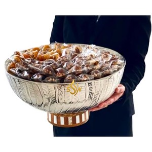 Bol de service élégant en aluminium fait à la main pour la décoration de table en métal à la maison avec motif de feuille Bol à fruits secs au chocolat - Product Image 2