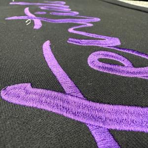 กางเกงวอร์มทรงขาบานเอวสองชั้นปักลายแบบกำหนดเอง สไตล์ลำลอง ทรงเข้ารูป แต่งขาด แฟชั่นลายปะติด กางเกงขายาวทรงกว้างสำหรับผู้ชาย - Product Image 4