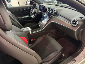 Mercedes-Benz CLE AMG 53 4MATIC+ Coupé Usado 2025 - Product Image 2