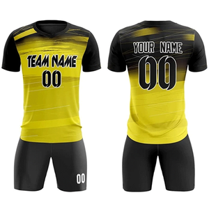 Ensemble d'uniformes de football pour hommes à manches courtes, design personnalisé, légers, respirants, imprimés par sublimation, pour l'entraînement estival - Product Image 1