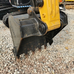 Excavatrice sur chenilles SANY SY205C de 20 tonnes, bien entretenue, pour la construction routière - Product Image 5