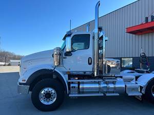 Camion benne basculante d'occasion INTERNATIONAL 6x4 2026, moteur diesel 10 cylindres >450ch, caméra arrière 360°, écran tactile, automatique - Product Image 2