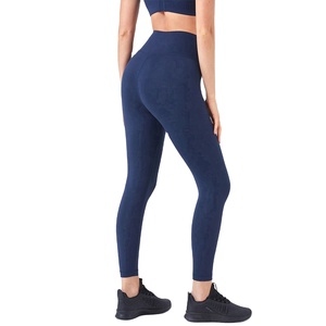 กางเกงเลกกิ้งโยคะทรงบานสำหรับผู้ชาย เอวกลาง พรีเมียม สวมใส่สบาย เป็นมิตรกับสิ่งแวดล้อม ระบายอากาศได้ดี ผลิตจากโพลีเอสเตอร์ผสมผ้าฝ้าย ไซส์พลัส รุ่น 2026 - Product Image 3