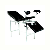 Table d'opération gynécologique réglable et durable pour cliniques et hôpitaux, équipement médical confortable à commande manuelle avec rembourrage pour examen
