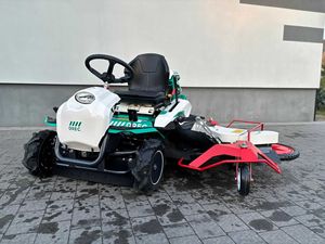 เครื่องตัดหญ้าแบบนั่งขับ Orec Rabbit RM952 ขับเคลื่อนด้วยตัวเอง ระดับ DIY เครื่องยนต์ดีเซล พร้อมด้ามจับยืดหดได้ กล่องเก็บหญ้า ขนาดตัด 95 ซม. เครื่องยนต์ 2 จังหวะ - Product Image 6