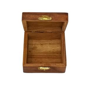 Caja de Madera Tradicional para Guardar Aretes y Anillos, Caja de Anillo de Compromiso de Madera, Calidad Genuina Hecha en India - Product Image 6