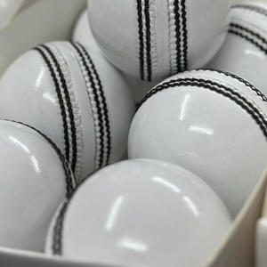 Pelota de críquet de cuero personalizada OEM, pelota de críquet dura para jardín, para entrenamiento de adultos, para jugar al críquet, pelota de cuero blanca - Product Image 6