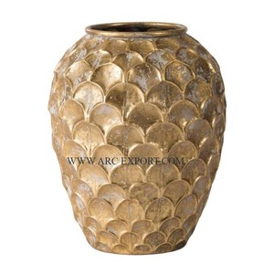 Conception de Vases à Fleurs en Forme de Feuille en Aluminium de Qualité Supérieure Vase à Fleurs de Ferme en Métal Plaqué Or de Grande Qualité d'Indien - Product Image 6