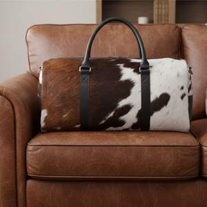 Sac de voyage élégant en cuir véritable avec fourrure, fermeture éclair tendance, portable, grande capacité. - Product Image 1