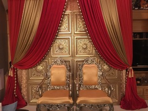 Chaises de mariage de créateur pour cérémonie de mariage Chaises de luxe pour les mariés Chaises de trône de mariage Vente à chaud de chaises de trône de mariage pour marié - Product Image 2