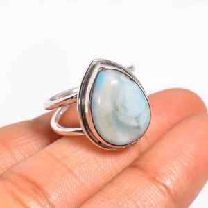 Bague élégante en corail naturel traité thermiquement avec pierres précieuses blanches en argent sterling massif 925 fait à la main Style Boho pour les femmes - Product Image 4