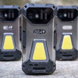 Unihertz bể 8849 <span class=keywords><strong>Mini</strong></span> 1 gồ ghề điện thoại thông minh 4.3inch hiển thị <span class=keywords><strong>Android</strong></span> 13 5800mAh 8GB 256GB Helio G99 Octa <span class=keywords><strong>Core</strong></span> 100mp máy ảnh IP68 - Product Image 1