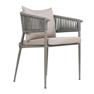 Chaise de salle à manger à bras moderne en cadre en aluminium avec corde tissée à l'arrière et coussin inclus pour une utilisation intérieure et extérieure - Product Image 5