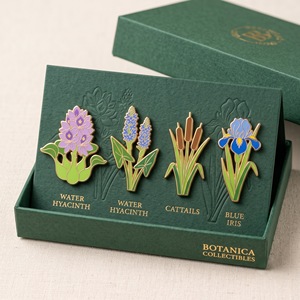Coffret Cadeau Premium de Broches Émaillées Botaniques Vintage - Lot de Badges Métalliques Peints à la Main à l'Effigie de Plantes Aquatiques, Épingles de Revers en Émail Dur - Vente en Gros - Product Image 3