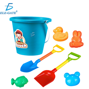 Set da Spiaggia per Bambini, Secchiello e Palette in Plastica Pieghevoli e Morbide per Giochi in Piscina - Product Image 3