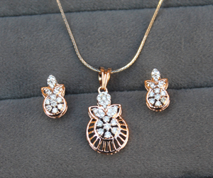 Ensemble de colliers avec pendentif en diamant naturel en or rose 18 carats Certifié IGI Bijoux fins et authentiques Cadeau de fiançailles de mariée élégant - Product Image 1