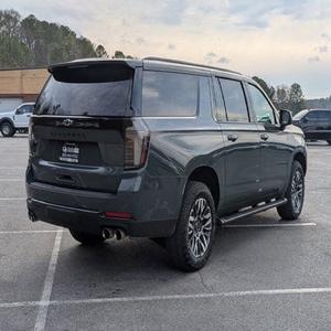 Chevrolet Suburban Z71 2025 en parfait état - Product Image 3