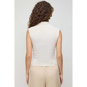 Blusa Corta con Detalle Fruncido - Product Image 5