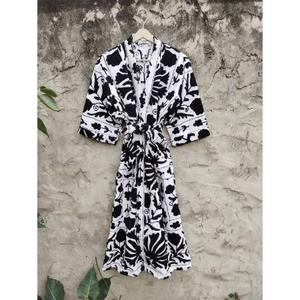 Kimono 100% coton pour femme avec col en V et broderie à la main motif floral coupe ample Silhouette évasée pleine longueur-pour l'automne - Product Image 1