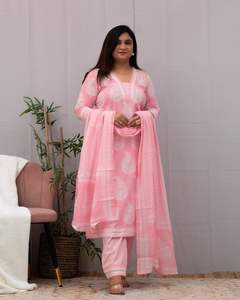 Ensemble Kurta de collection ethnique et festive indienne pour femmes à vendre dans le monde entier du fournisseur de gros indien - Product Image 5