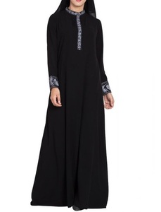 Vêtements islamiques noirs à manches longues de couleur unie Hijab musulman Abaya pour femmes/Robe musulmane imprimée à manches longues décontractée Abaya grande taille - Product Image 3