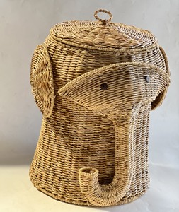Cesta de almacenamiento de ratán plegable en forma de elefante ecológica hecha a mano, diseño multifunción, jacinto de agua Natural, decoración del hogar - Product Image 1